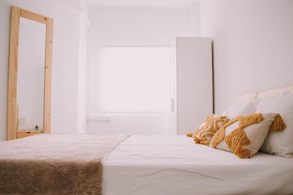 Precioso Apartamento Junto Al Casco Historico Malaga Exterior photo